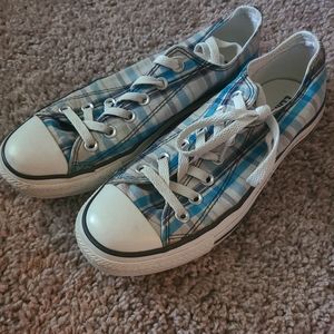 Blue plaid converse